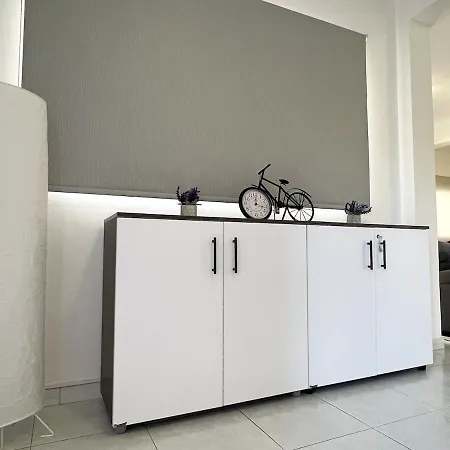 Apartment Albert's Center 101k