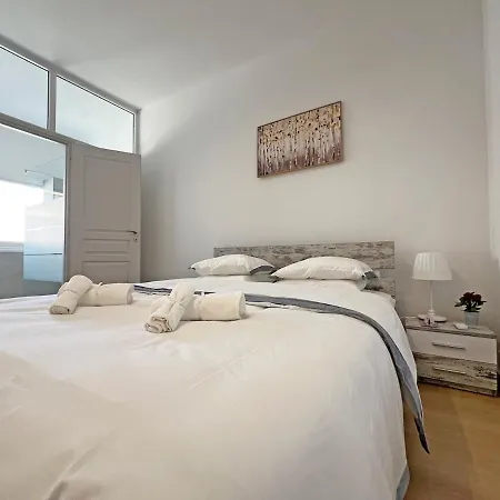 Appartement Albert's Center 101k *