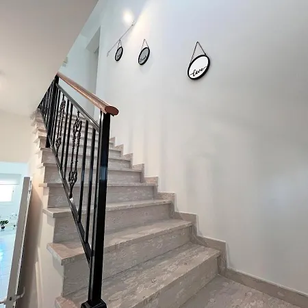 Albert's Center 101k * Larnaca