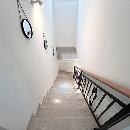 Albert's Center 101k Λάρνακα